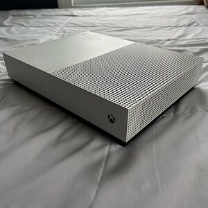 Xbox one s (all digital addition) 1T